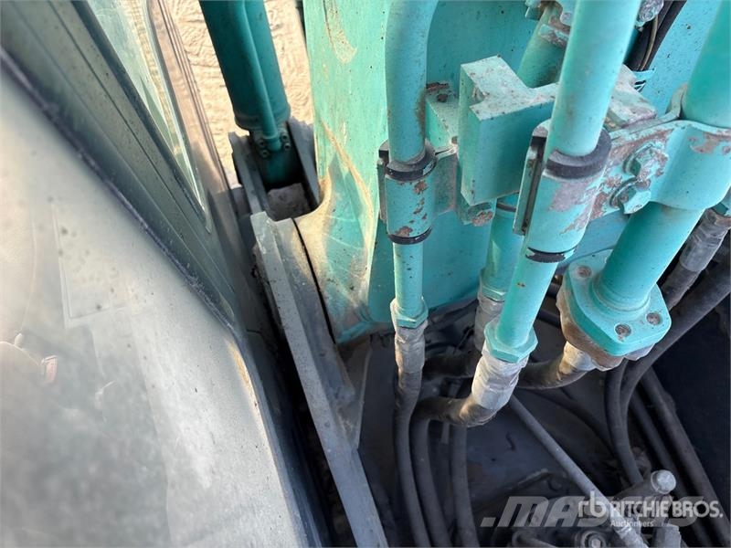 Kobelco SK210HDLC-8 Tracked Excavator Roomikekskavaatorid