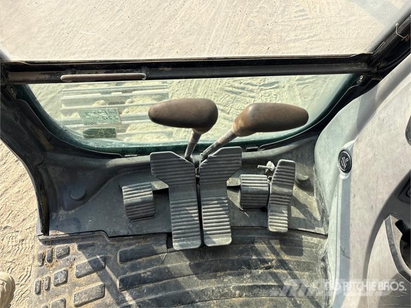 Kobelco SK210HDLC-8 Tracked Excavator Roomikekskavaatorid