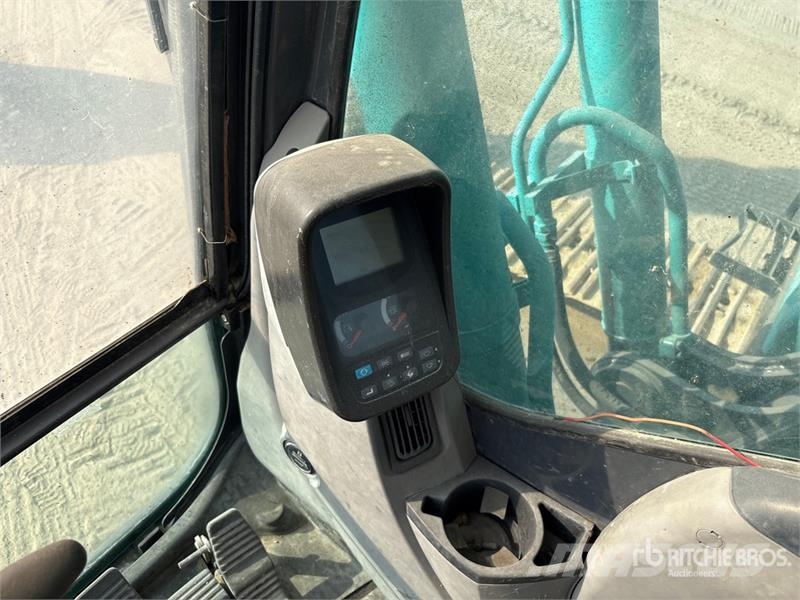 Kobelco SK210HDLC-8 Tracked Excavator Roomikekskavaatorid