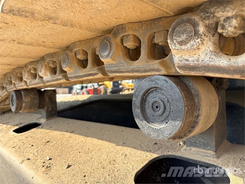 Kobelco SK210HDLC-8 Tracked Excavator Roomikekskavaatorid