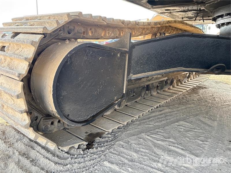 Kobelco SK210HDLC-8 Tracked Excavator Roomikekskavaatorid