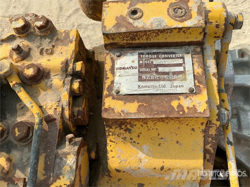 Komatsu 561-13-51000 Torque Converter w/ Transmission - Fi Menjači