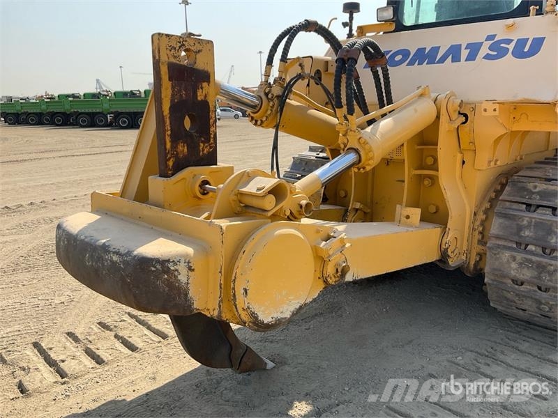 Komatsu D155A-6R Crawler Dozer Buldooserid