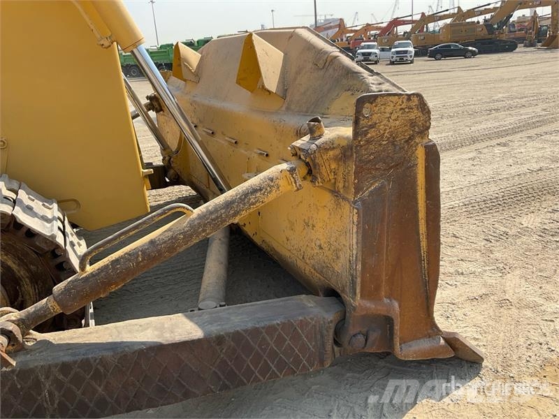 Komatsu D155A-6R Crawler Dozer Buldooserid