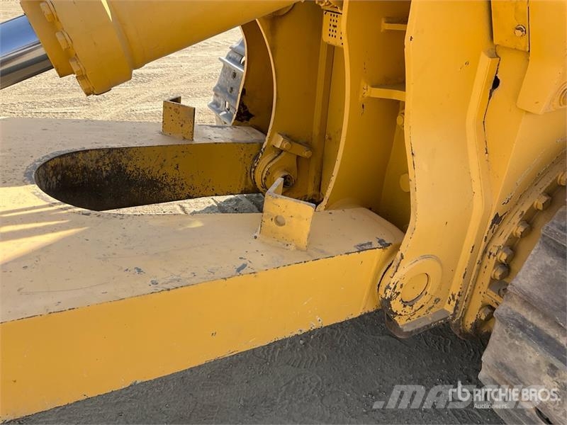 Komatsu D155A-6R Crawler Dozer Buldooserid