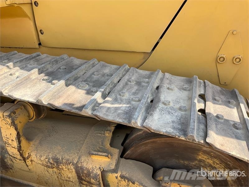 Komatsu D155A-6R Crawler Dozer Buldooserid