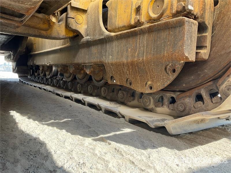 Komatsu D155A-6R Crawler Dozer Buldooserid