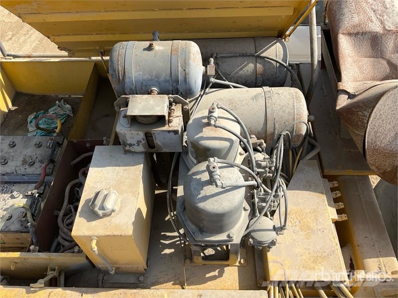 Komatsu HD785-5 Belden kirma kaya kamyonu