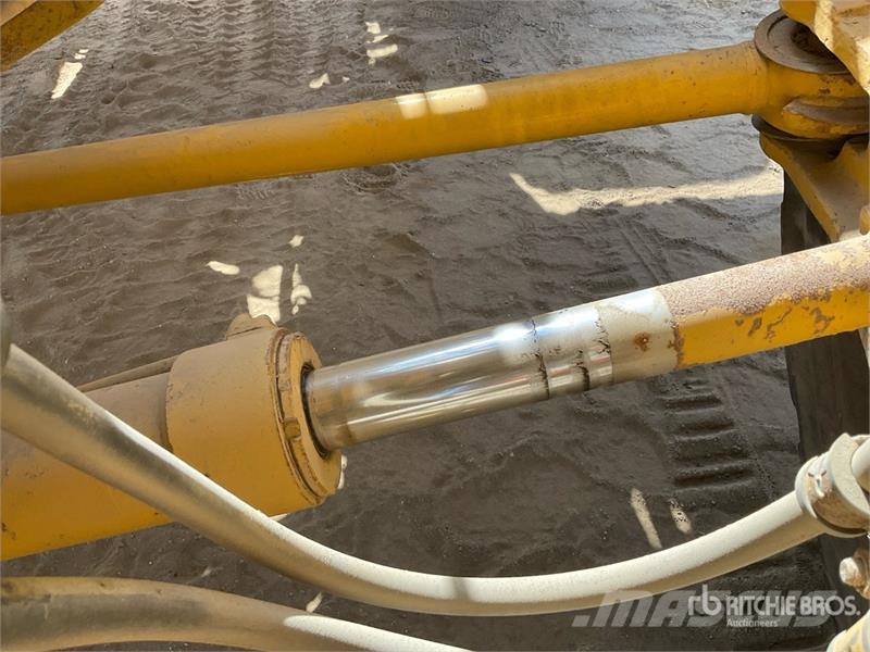 Komatsu HD785-5 Belden kirma kaya kamyonu