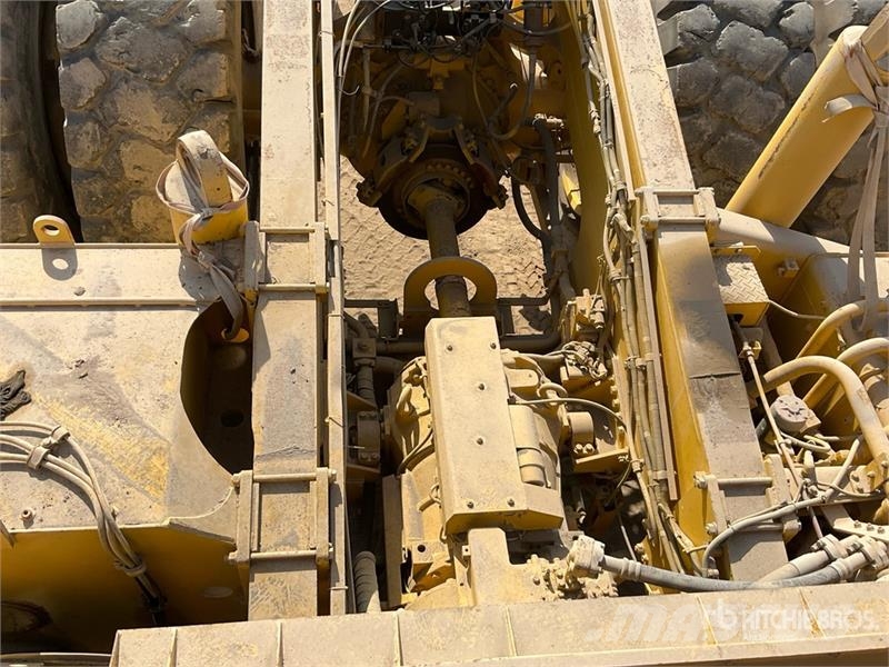 Komatsu HD785-5 Belden kirma kaya kamyonu