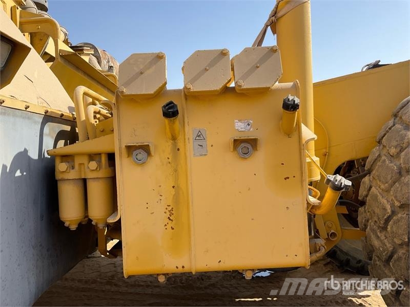 Komatsu HD785-5 Belden kirma kaya kamyonu