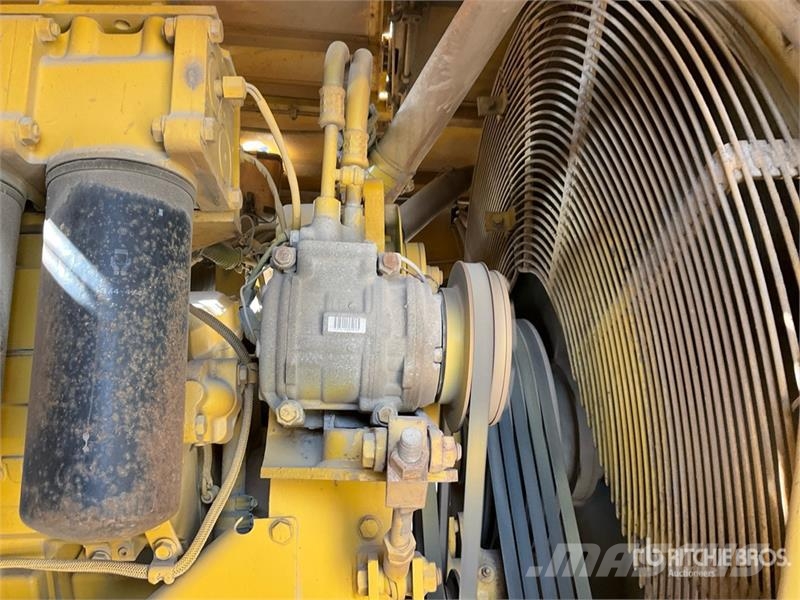Komatsu HD785-5 Belden kirma kaya kamyonu