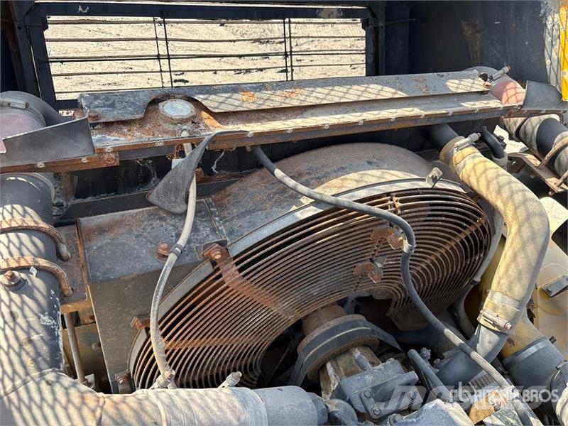 Komatsu HM400-1 Csuklósdömperek