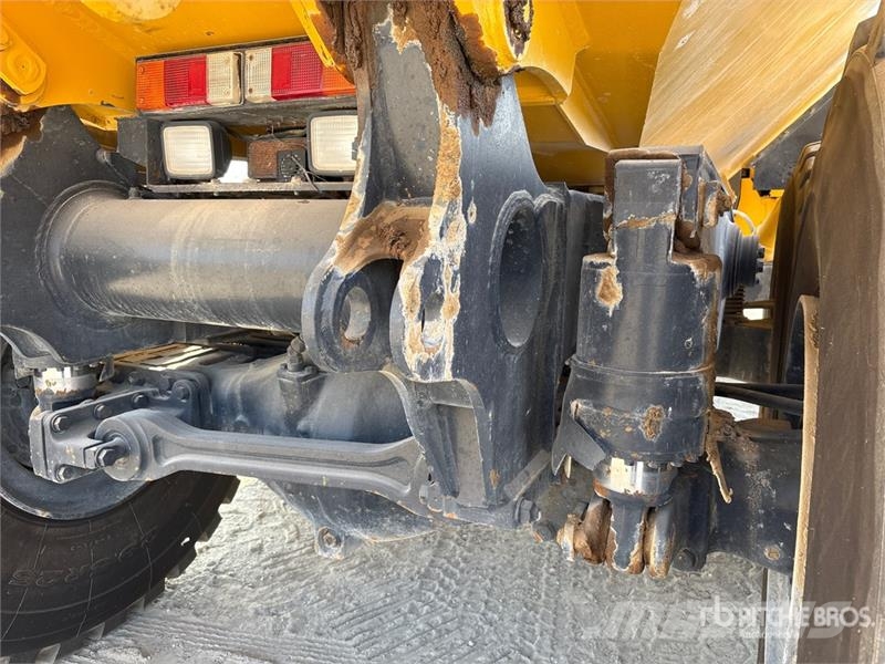Komatsu HM400-1 Csuklósdömperek