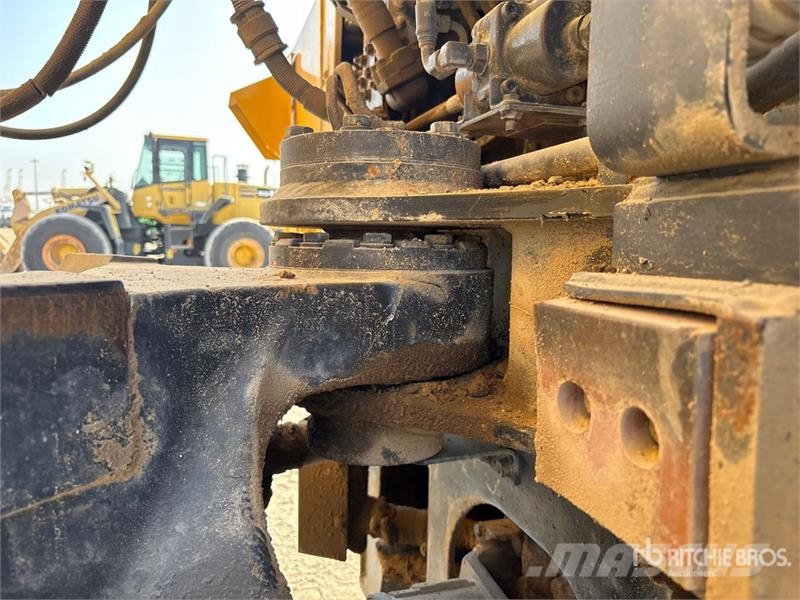 Komatsu HM400-1 Csuklósdömperek