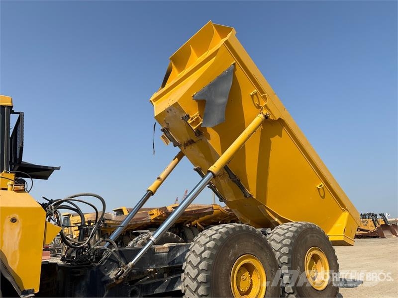 Komatsu HM400-1 Csuklósdömperek