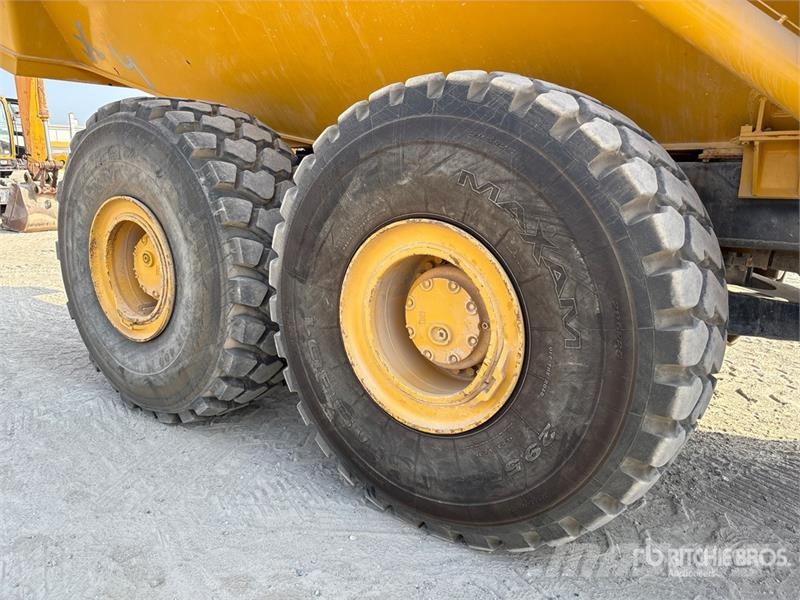 Komatsu HM400-1 Csuklósdömperek