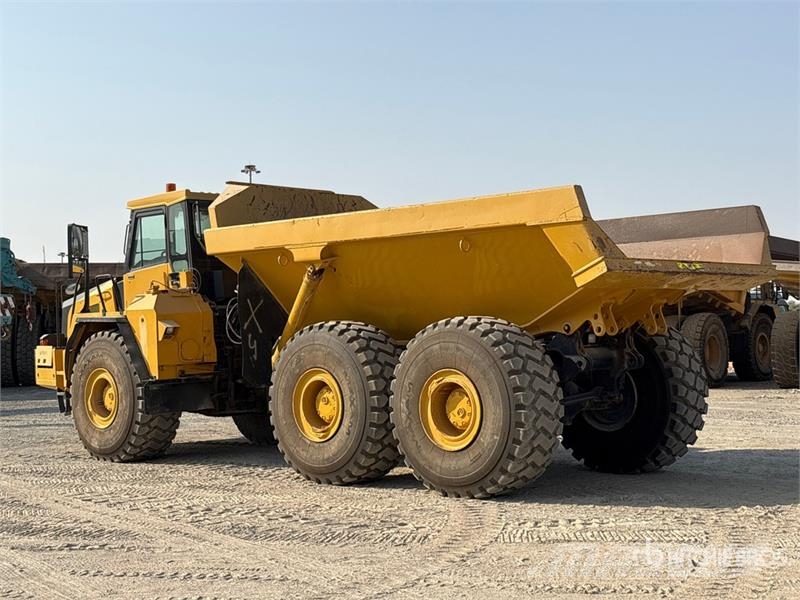Komatsu HM400-1 Csuklósdömperek