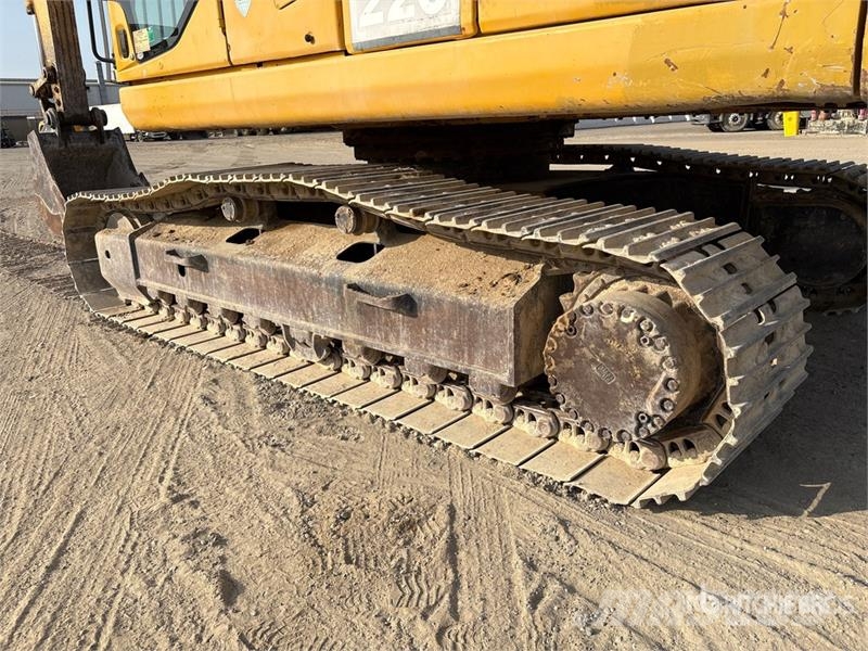 Komatsu PC200-7 Pelle sur chenilles