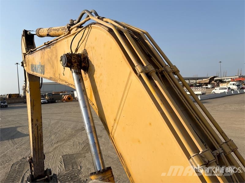 Komatsu PC200-7 Pelle sur chenilles
