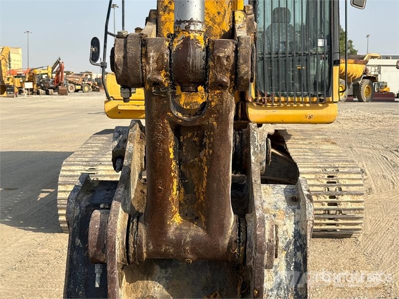 Komatsu PC200-7 Pelle sur chenilles
