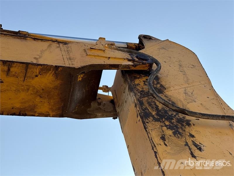 Komatsu PC200-7 Pelle sur chenilles