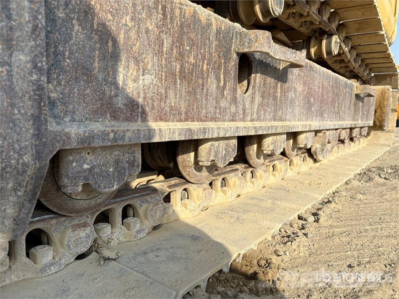 Komatsu PC200-7 Pelle sur chenilles