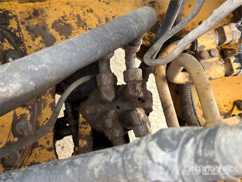 Komatsu PC200-7 Pelle sur chenilles