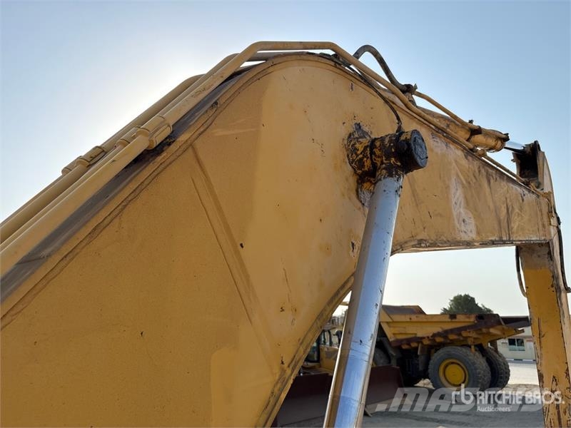 Komatsu PC200-7 Pelle sur chenilles