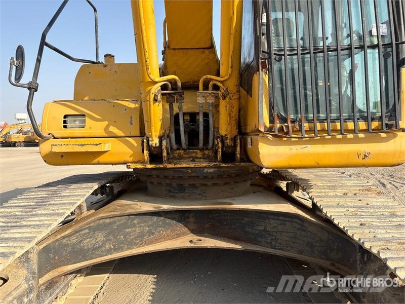 Komatsu PC200-7 Pelle sur chenilles