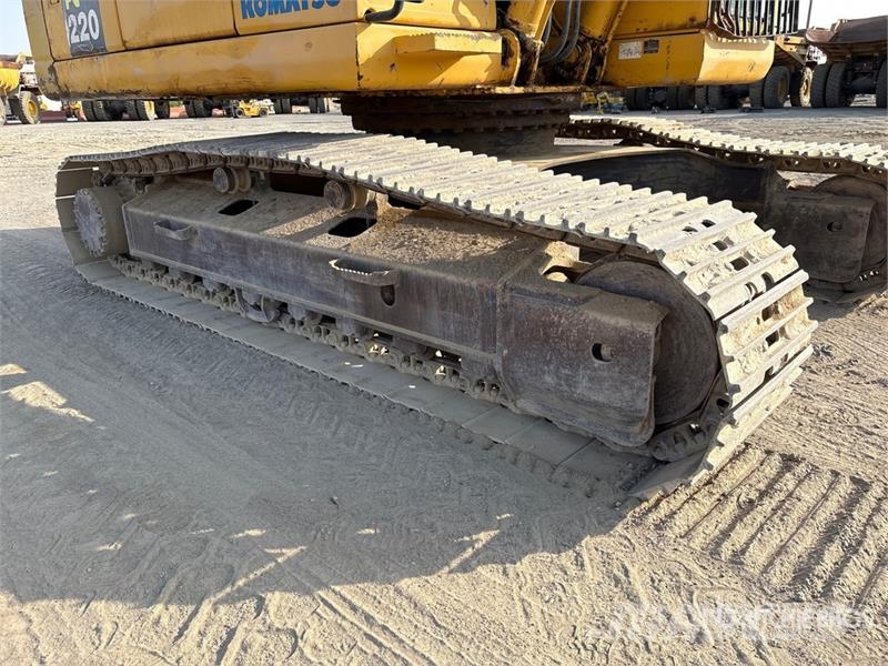 Komatsu PC200-7 Pelle sur chenilles