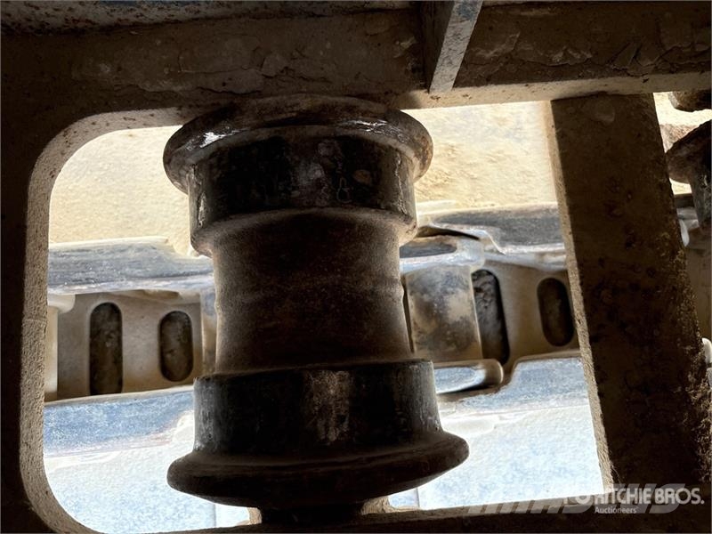 Komatsu PC200-7 Pelle sur chenilles