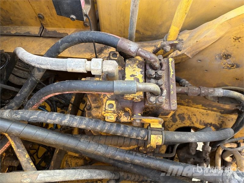 Komatsu PC200-7 Pelle sur chenilles