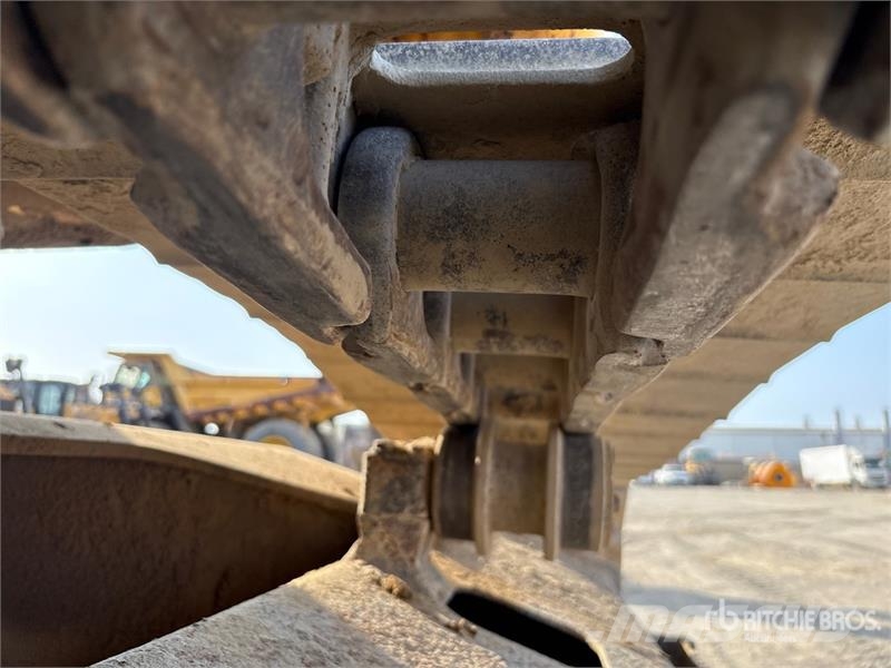 Komatsu PC200-7 Pelle sur chenilles