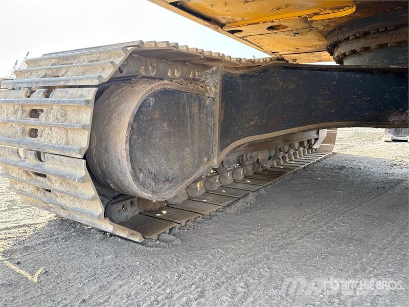 Komatsu PC200-7 Pelle sur chenilles