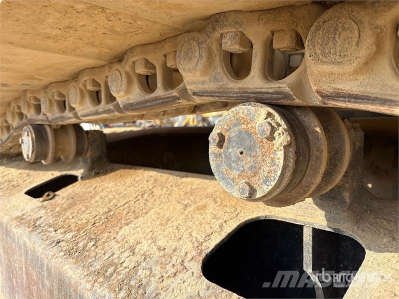 Komatsu PC200-7 Pelle sur chenilles
