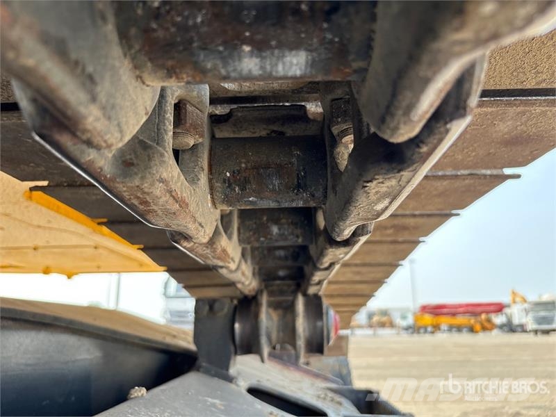 Komatsu PC200-8 履带挖掘机