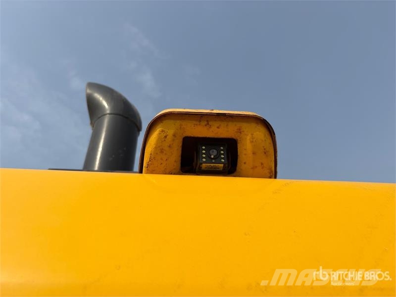 Komatsu PC200-8 履带挖掘机