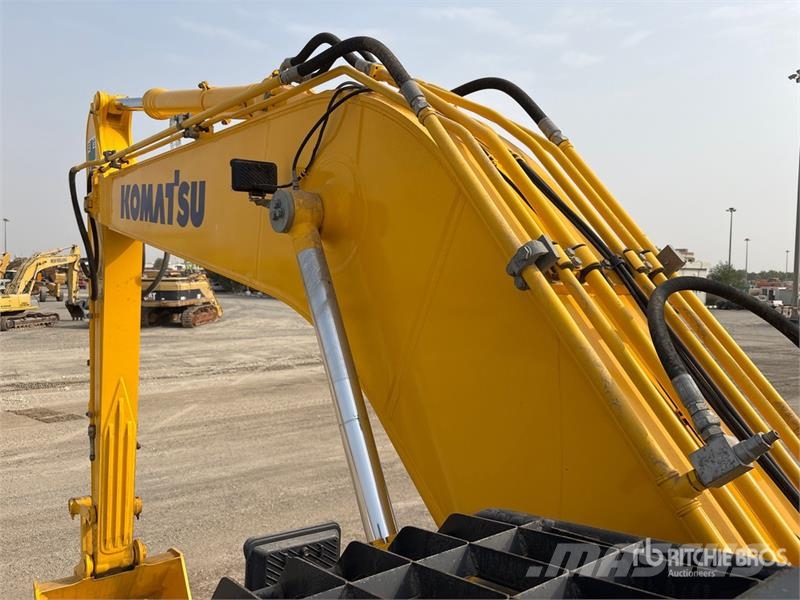 Komatsu PC200-8 履带挖掘机