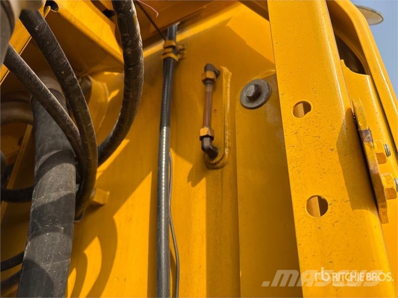 Komatsu PC200-8 履带挖掘机