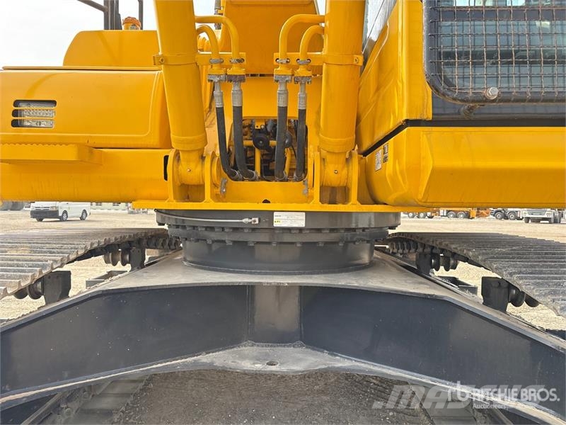 Komatsu PC200-8 履带挖掘机