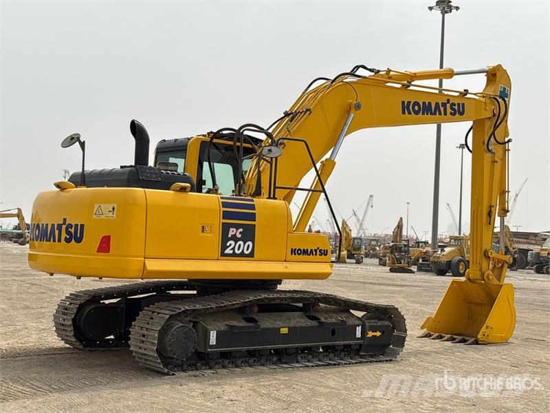 Komatsu PC200-8 履带挖掘机