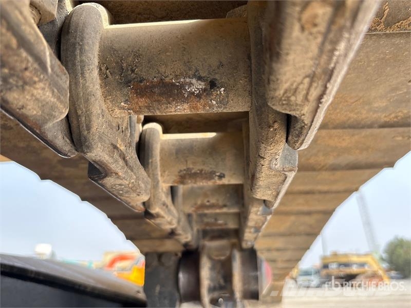 Komatsu PC200-8 履带挖掘机