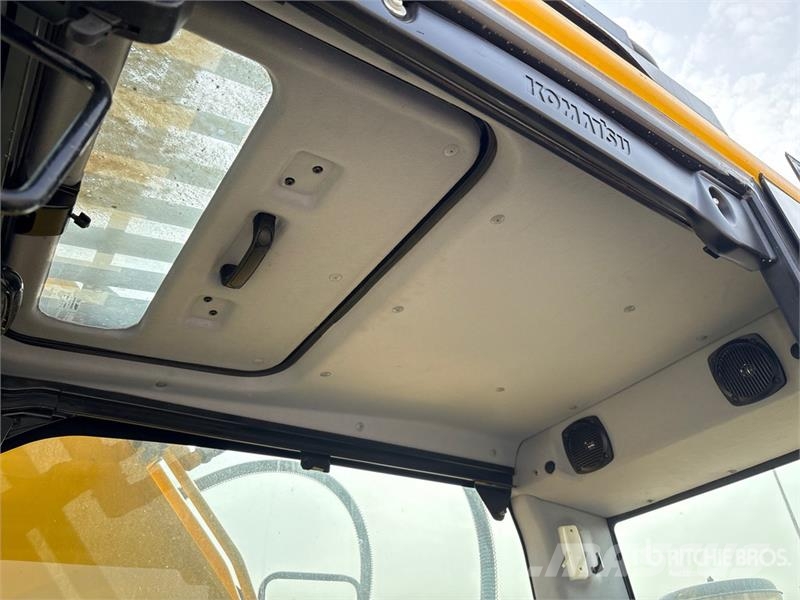 Komatsu PC200-8 履带挖掘机