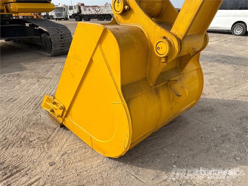 Komatsu PC200-8 履带挖掘机