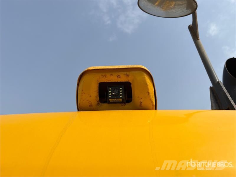 Komatsu PC200-8 履带挖掘机