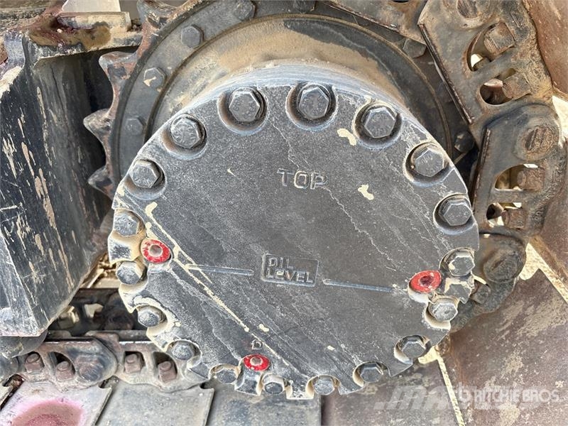 Komatsu PC200-8 履带挖掘机