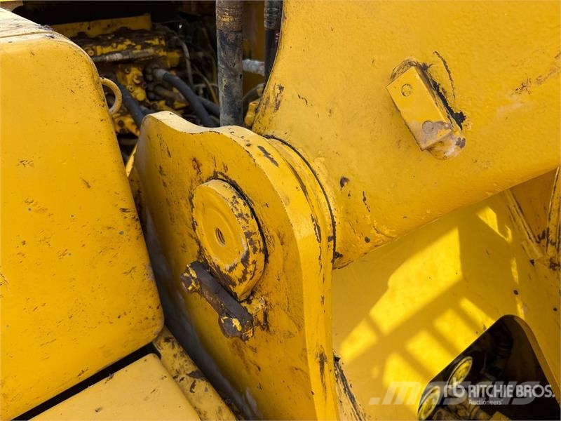 Komatsu PC220-7 履带挖掘机