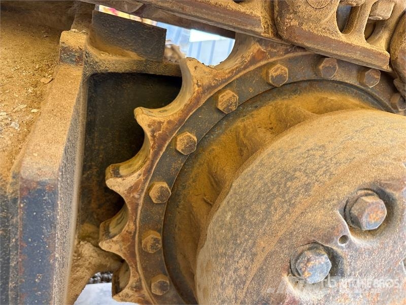 Komatsu PC220-7 履带挖掘机