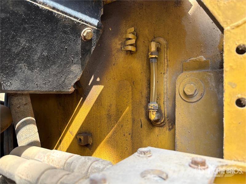 Komatsu PC220-7 履带挖掘机